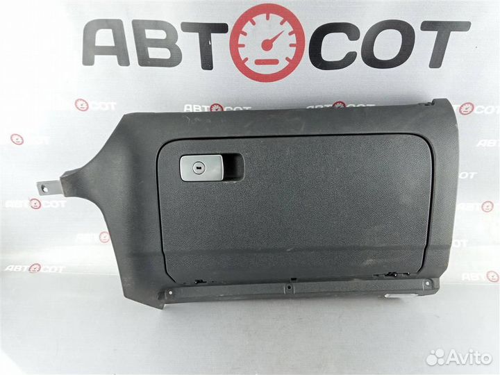 Вещевое отделение с крышкой VW Golf 5 (2004-2009г