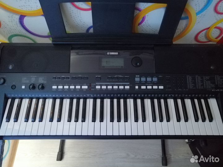 Cинтезатор Yamaha PSR - E433