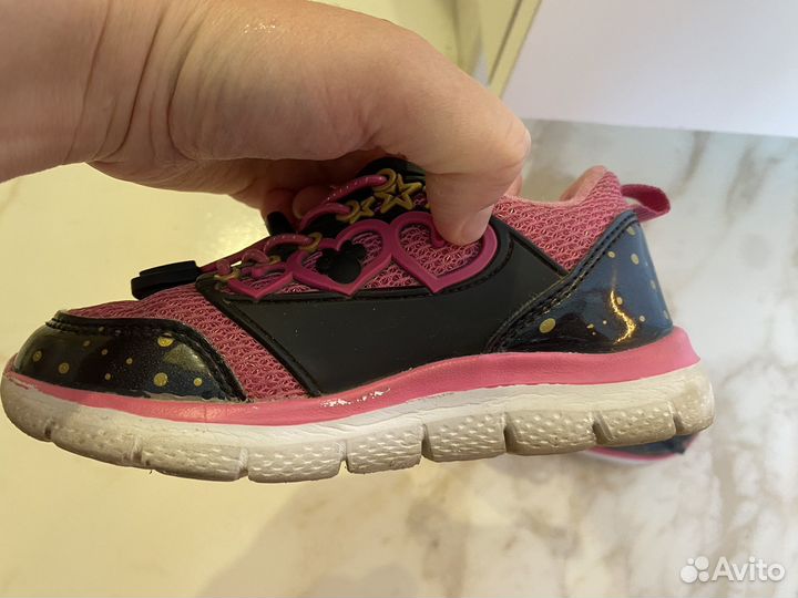 Кроссовки 27