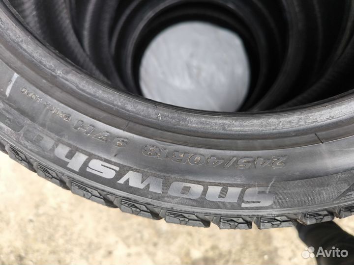 Kapsen Snowshoes AW11 245/40 R18 97H