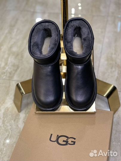 Мини Угги женские Ugg Classic Mini Leather Black