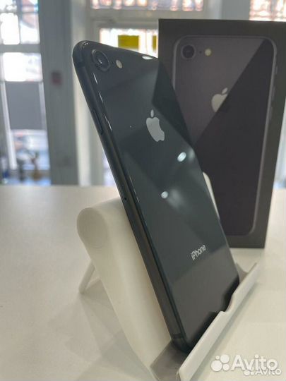 iPhone 8, 256 ГБ