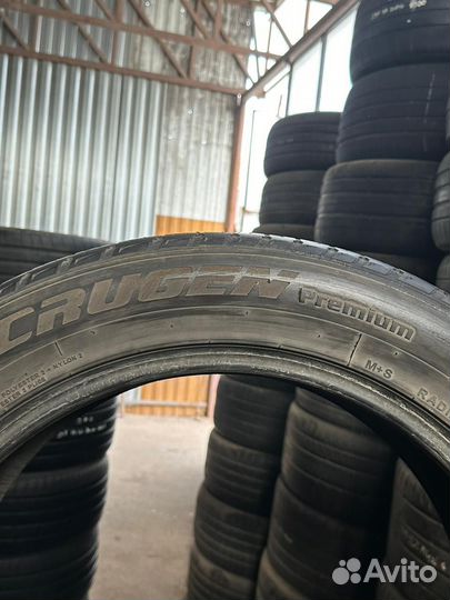 Kumho Crugen Premium KL33 235/55 R20 105H