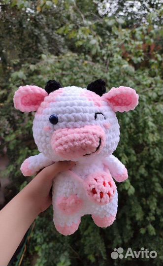 Вязаная игрушка Корова