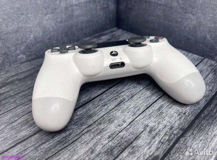 Геймпад DualShock 4