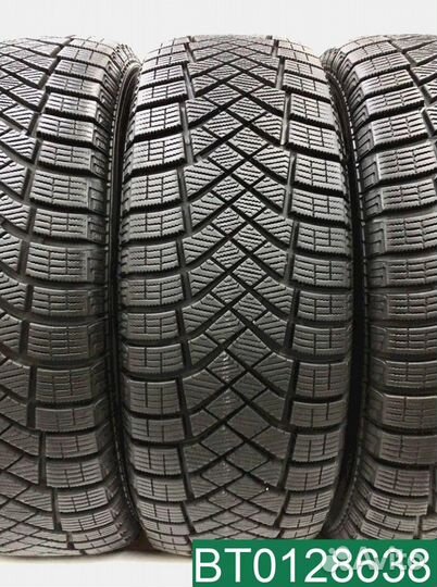 Pirelli Ice Zero FR 215/65 R16 102T