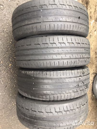 Continental PremiumContact 6 215/55 R17 94V