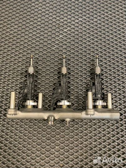 Форсунка топливная Bmw X7 G07 B58B30N 2020