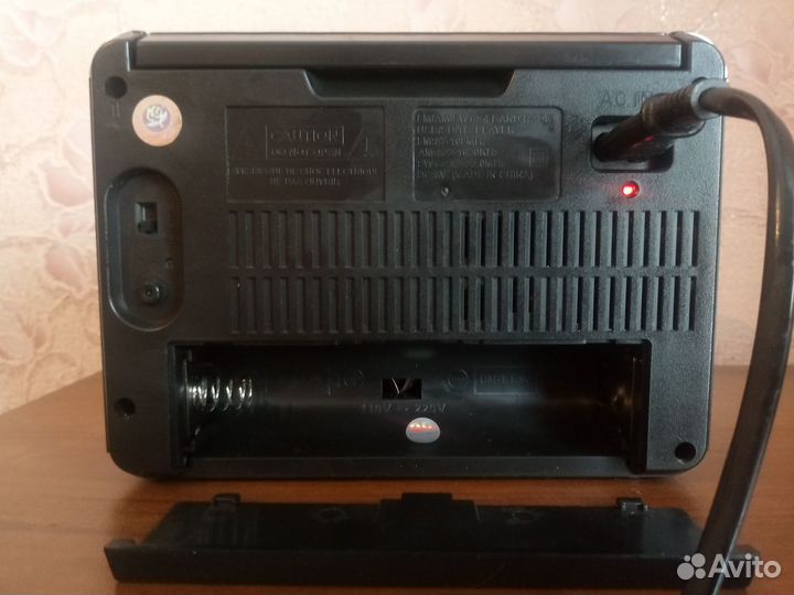 Радиоприемник переносной X-Bass