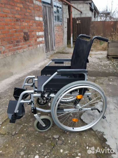 Инвалидная коляска прогулочная для улицы