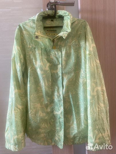 Ветровка для девочки