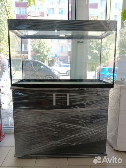 Аквариум с тумбой