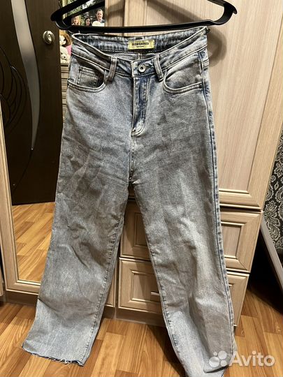Джинсы