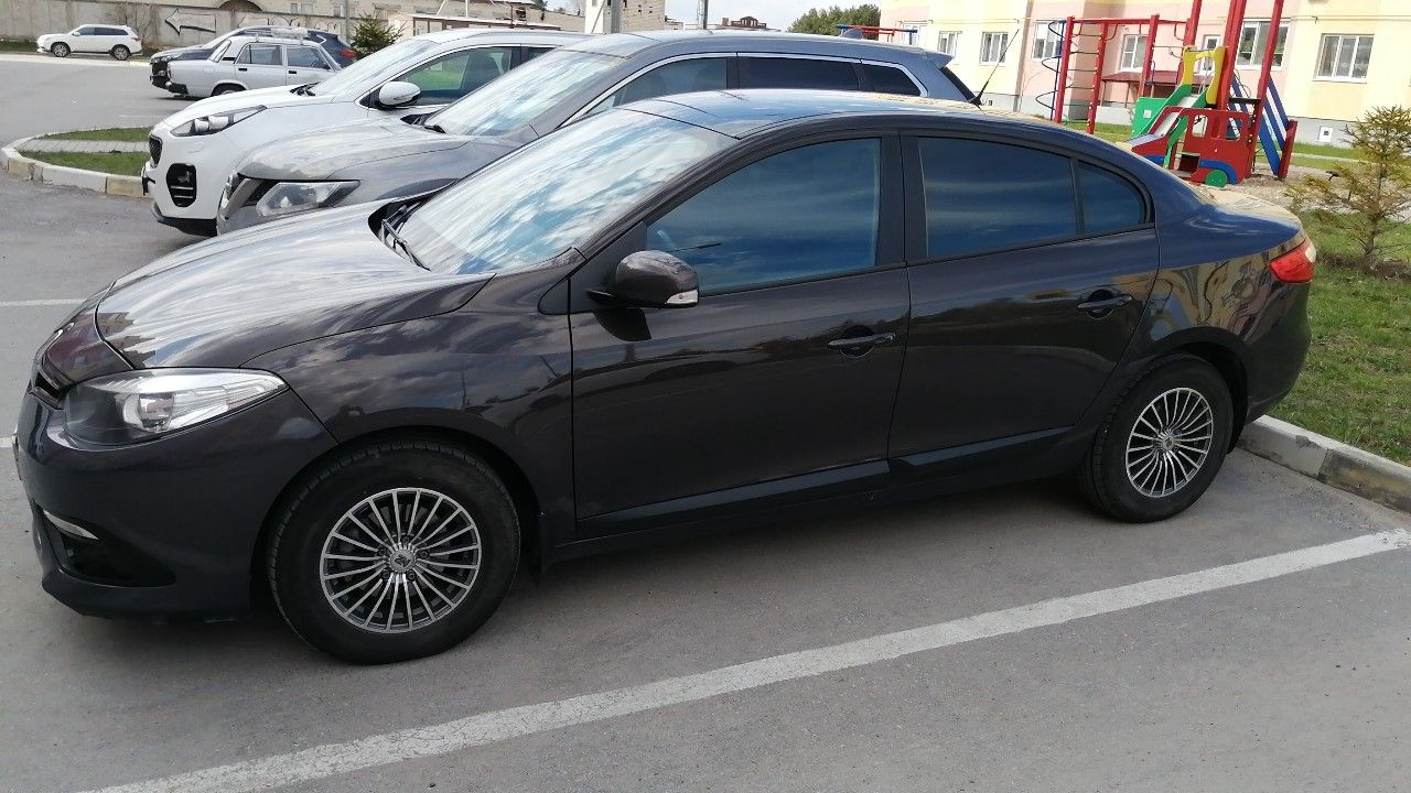 Renault Fluence: фото владельца