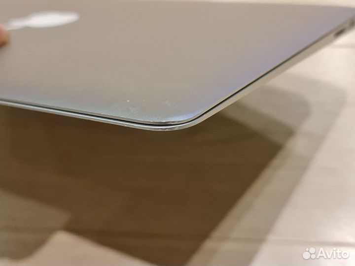 Apple MacBook Air 13