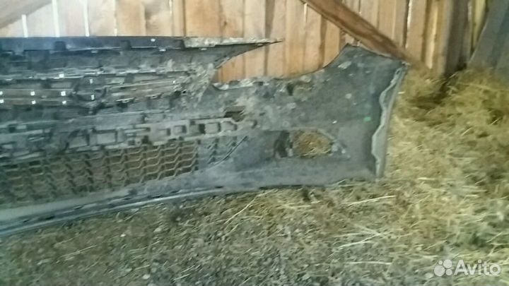 Передний бампер на Opel Astra