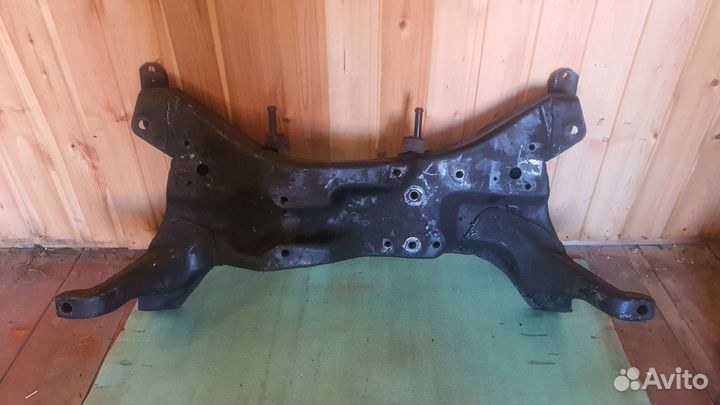 Подрамник lancer 9