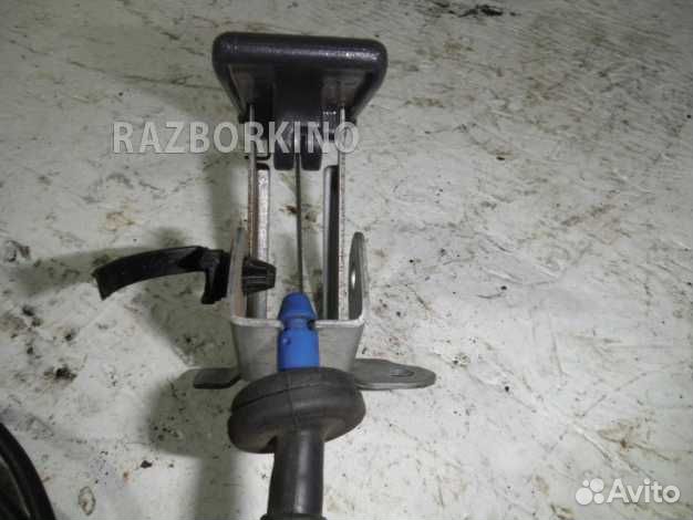 Ручка открывания капота