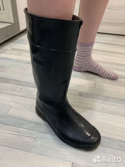 Резиновые сапоги