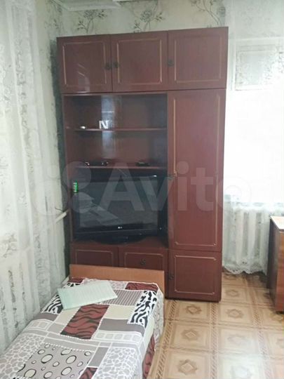 Комната 18 м² в 5-к., 1/1 эт.