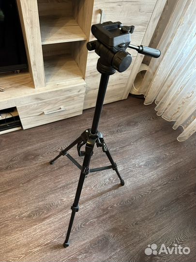 Штатив Weifeng WT-3716