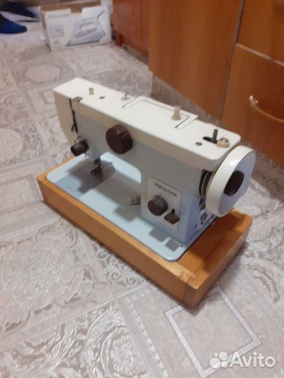 Швейная машина Чайка 134а