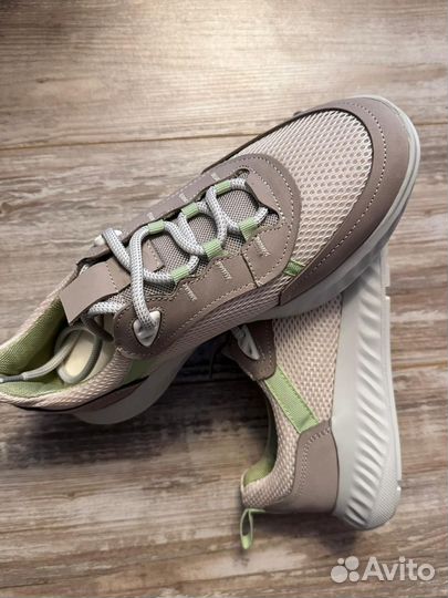 Кроссовки ecco