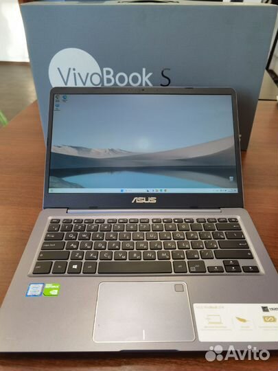 Asus VivoBook S14