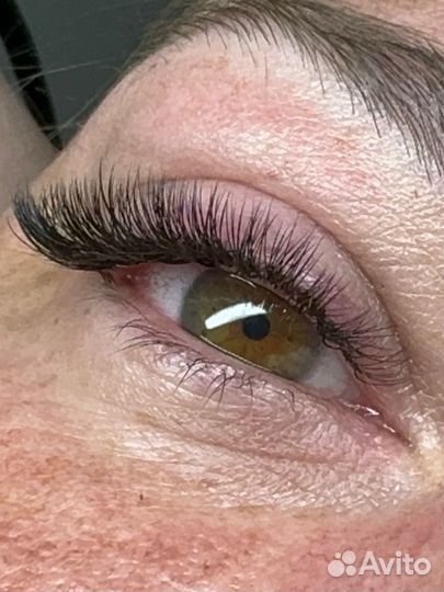 Наращивание ресниц модель Калининец