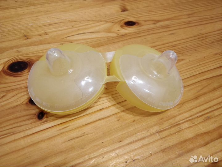 Накладки на грудь medela