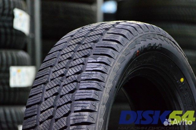 Kumho WinterCraft WS71 235/65 R18 106H
