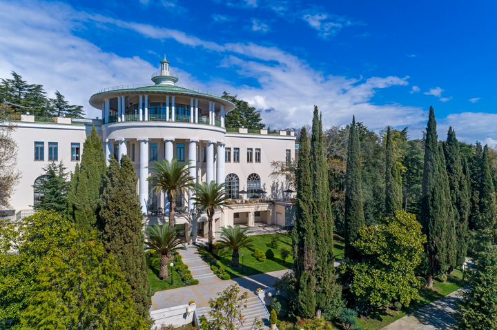 Гостиница De Luxe, 7395 м²