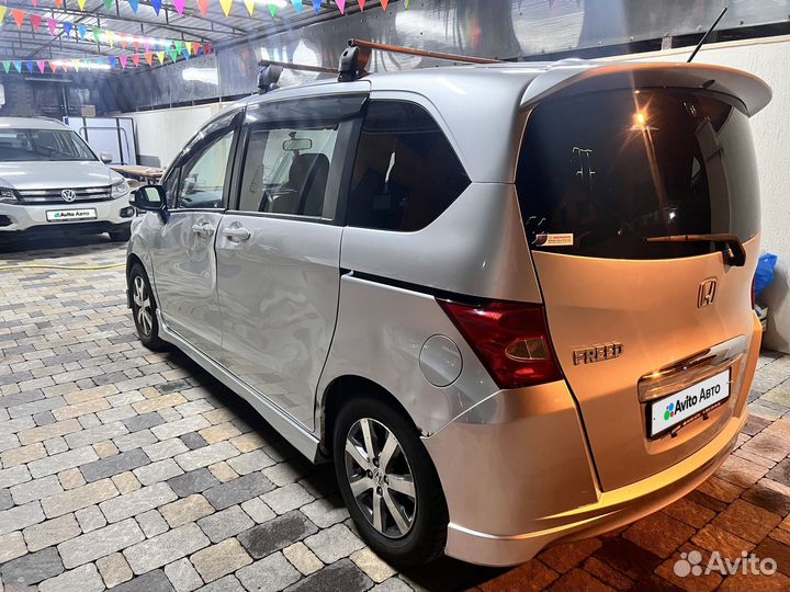 Honda Freed 1.5 CVT, 2008, 199 000 км