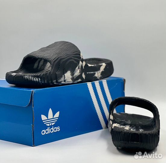 Тапки adidas adilette 22