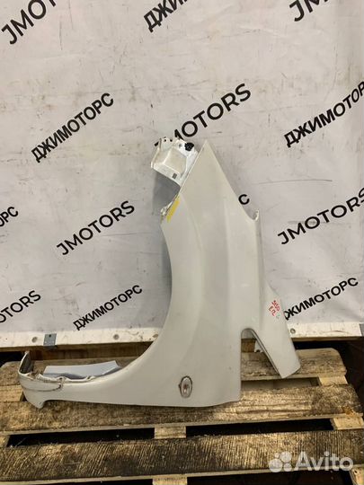Крыло переднее левое Nissan Note E12 Ниссан Е12
