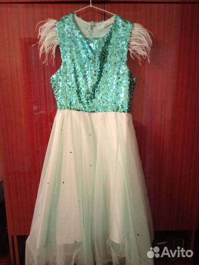 Вечернее платье