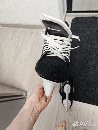 Коньки хоккейные Nordway 39 размер(25,5 см стелька