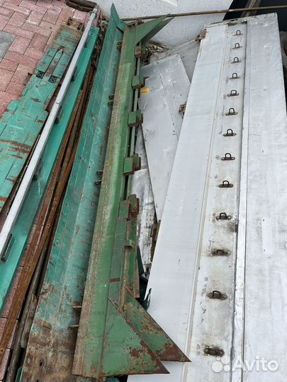 Ворота и стойки на полуприцеп