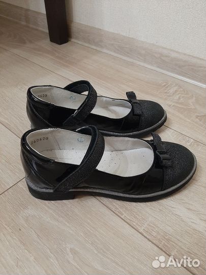 Туфли для девочки 33 размер