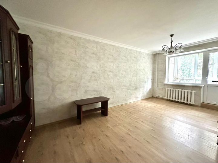 2-к. квартира, 57 м², 2/9 эт.