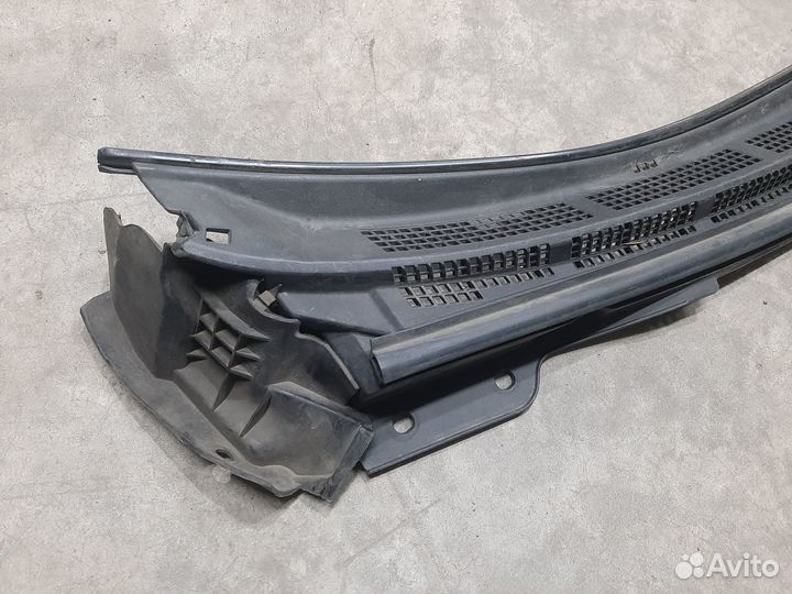 Жабо Mitsubishi Lancer 2002-2010 левый руль