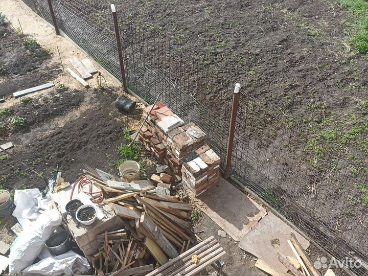 Кирпич красный полнотелый бу