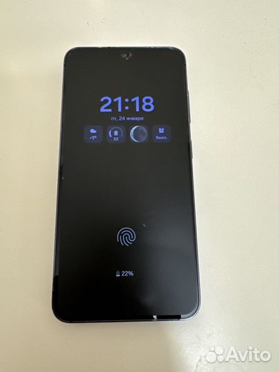 Samsung Galaxy S23, 8/256 ГБ