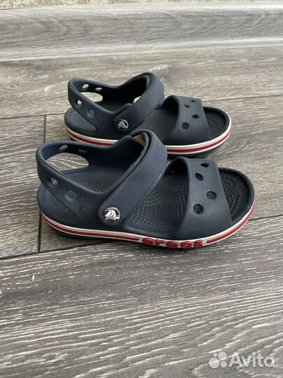 Сандалии crocs c8