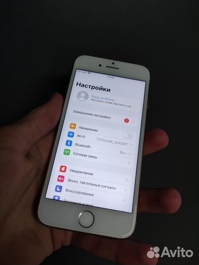 iPhone 8, 64 ГБ