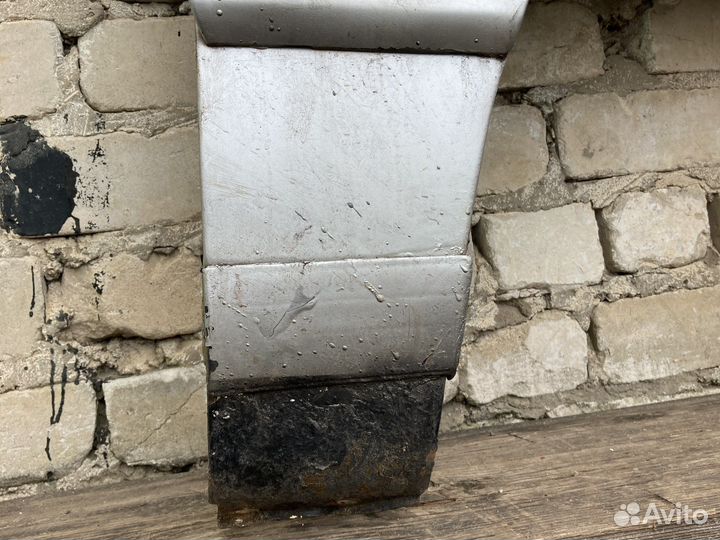 Правое крыло ауди 100 с3