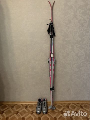 Беговые лыжи женские