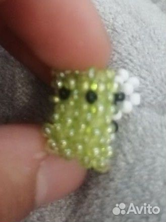 Фигурка жабы из бисера