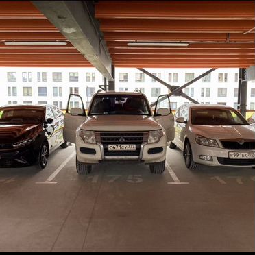 Машиноместо