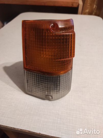 Поворотник на Mitsubishi Паджеро